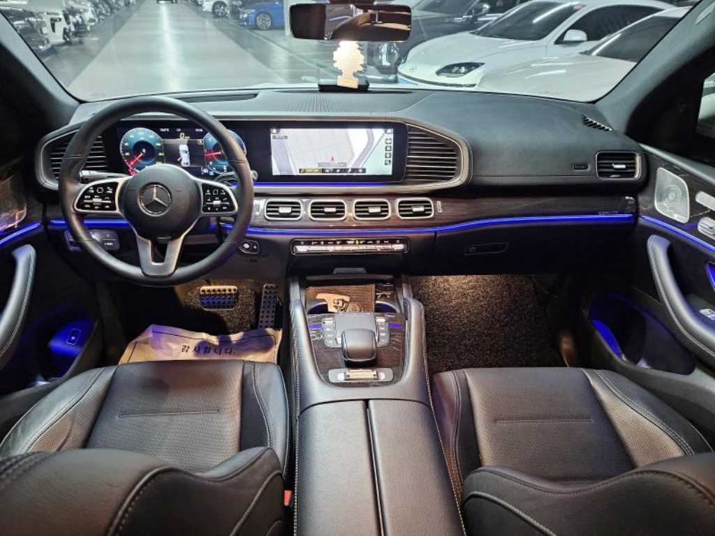 Mercedes Benz GLE Class - Vista 6