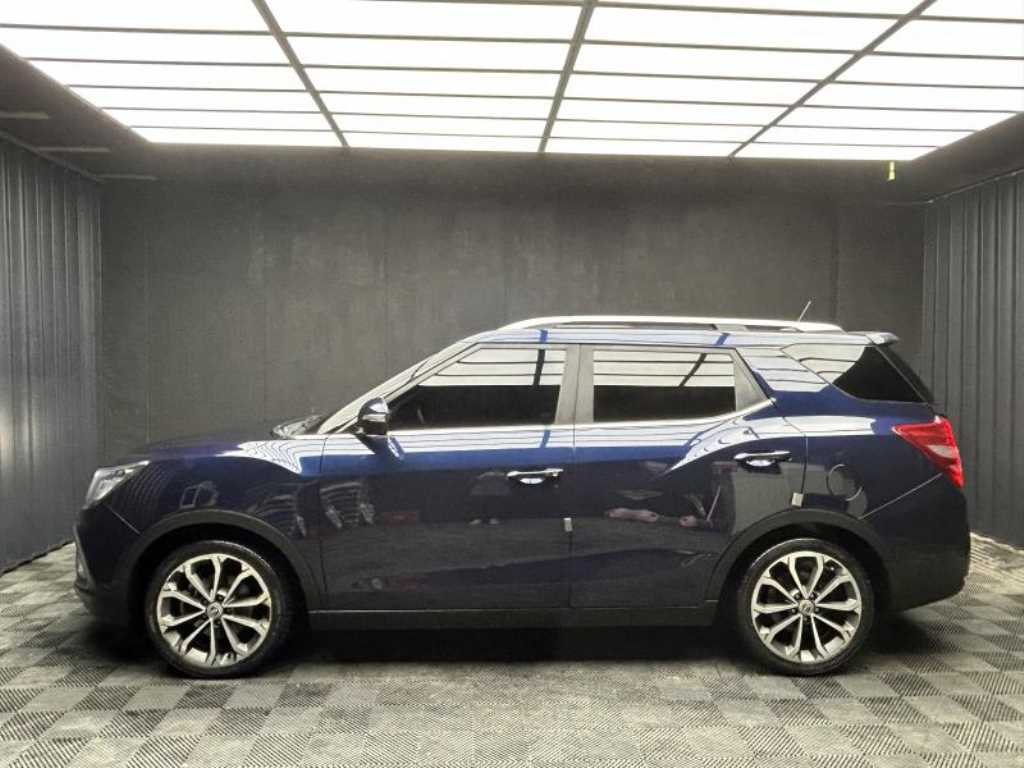 Ssangyong Tivoli - Vista 2