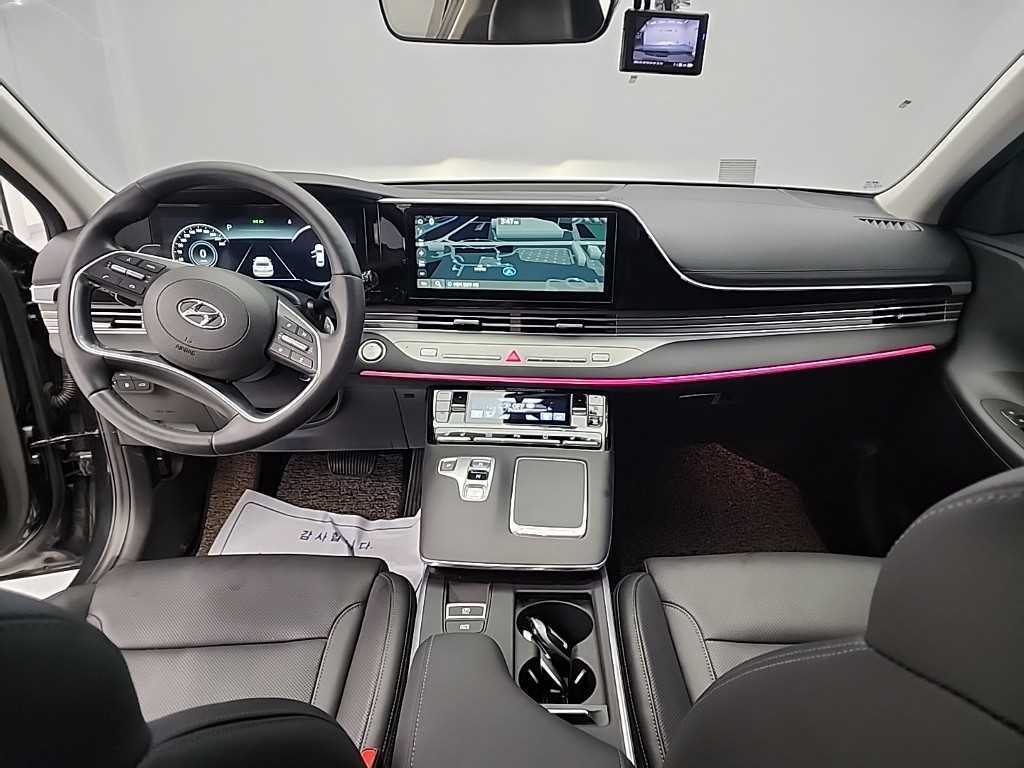 HYUNDAI Grandeur - Vista 7