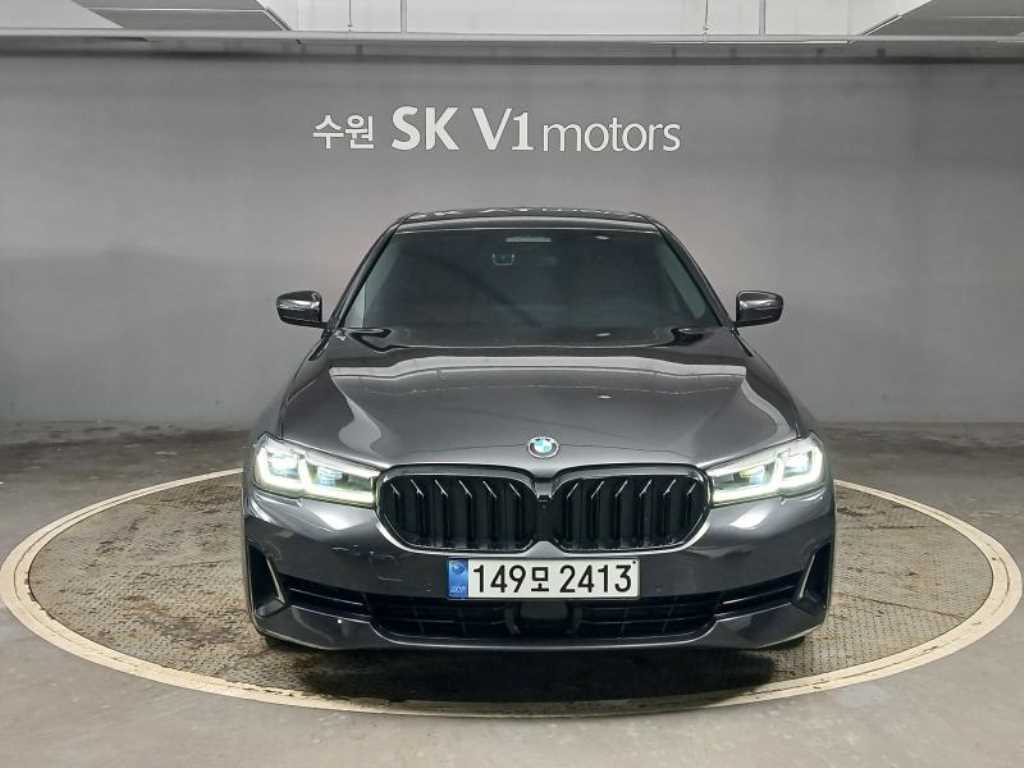 BMW 5 Series 2021 Gris - Importación desde Corea - HF Imports Iquique - Foto 1