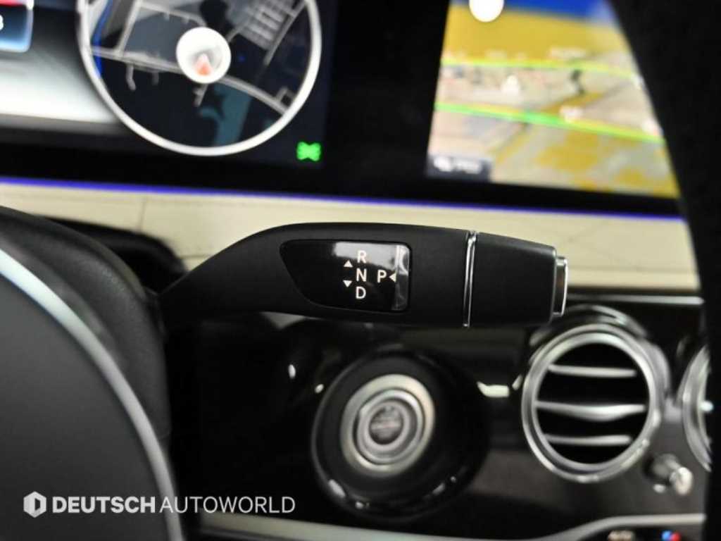 Mercedes Benz S Class - Vista 9