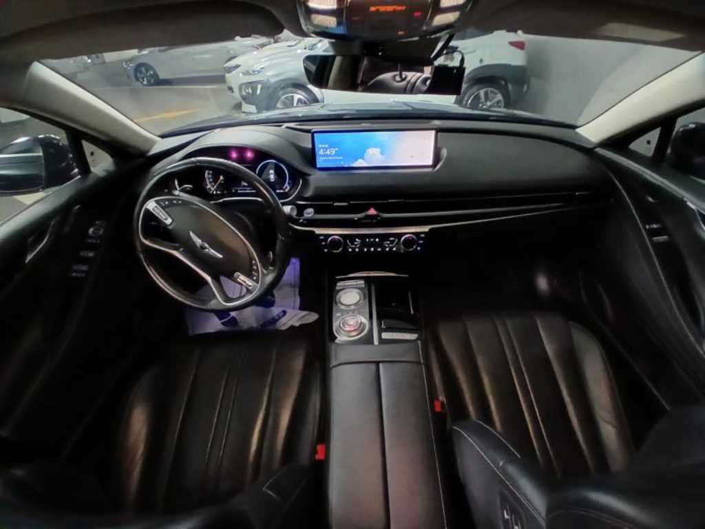 Genesis G80 - Vista 6