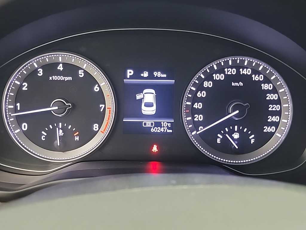 HYUNDAI Grandeur - Vista 6