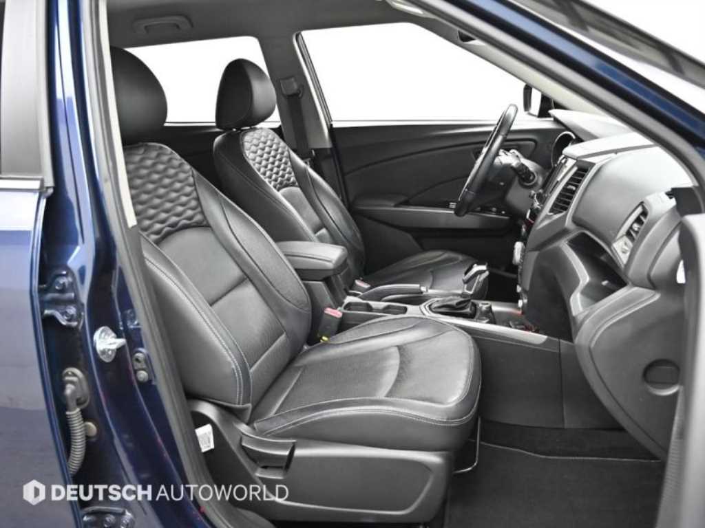 Ssangyong Tivoli - Vista 10