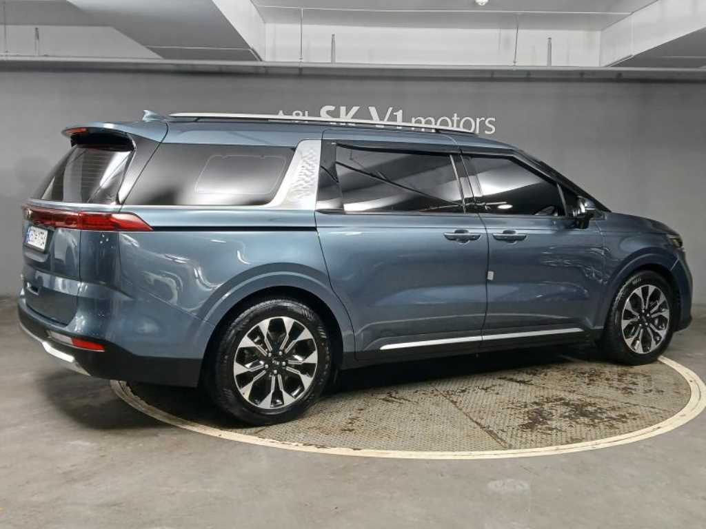 KIA Carnival - Vista 4