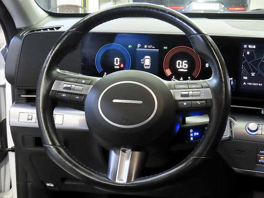 HYUNDAI Kona - Vista 8