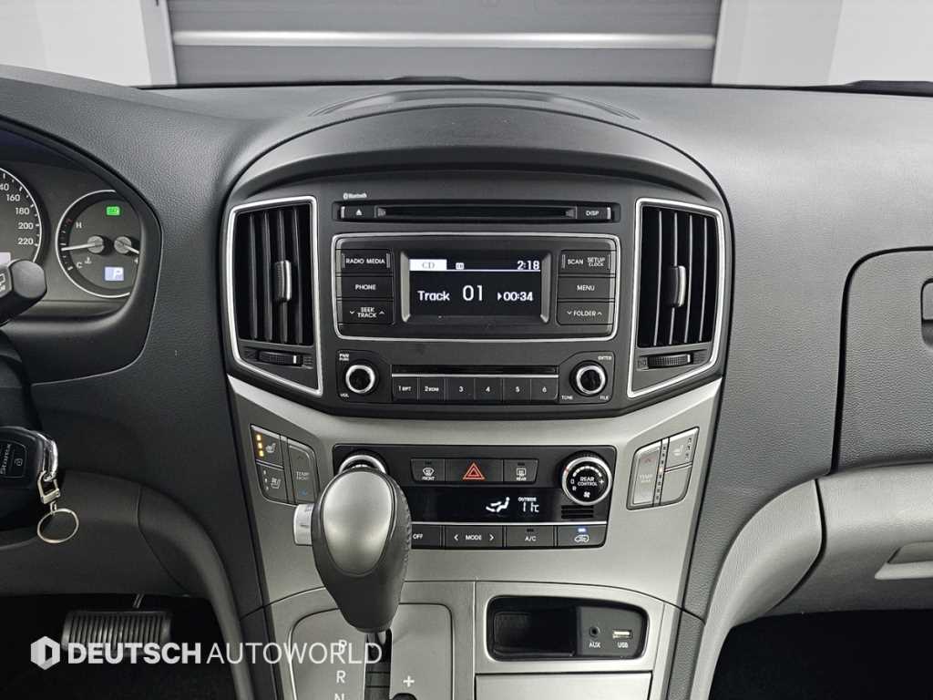 HYUNDAI Starex 2019 Negro - Importación desde Corea - HF Imports Iquique - Foto 14