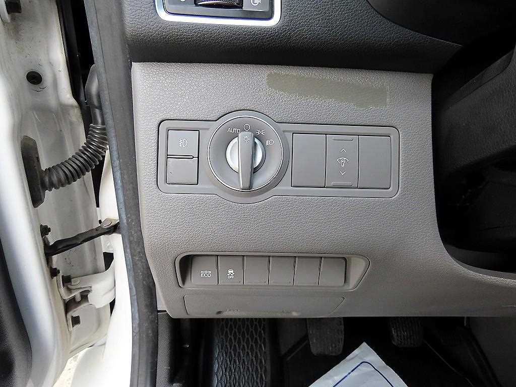 HYUNDAI Solati 2016 Blanco - Importación desde Corea - HF Imports Iquique - Foto 13