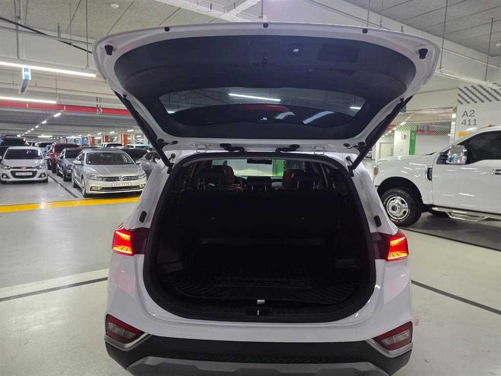 HYUNDAI Santa Fe - Vista 5