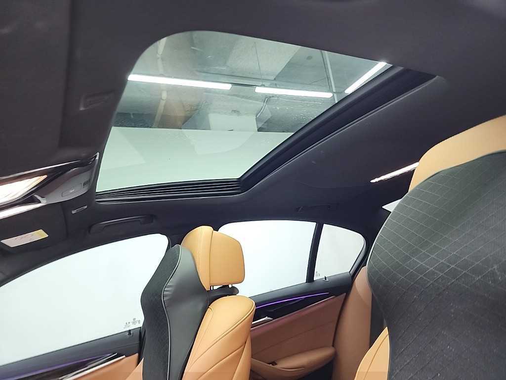 BMW 5 Series 2021 - Importación desde Corea - HF Imports Iquique - Foto 14