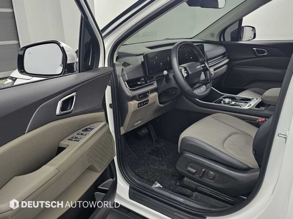 KIA Carnival - Vista 11