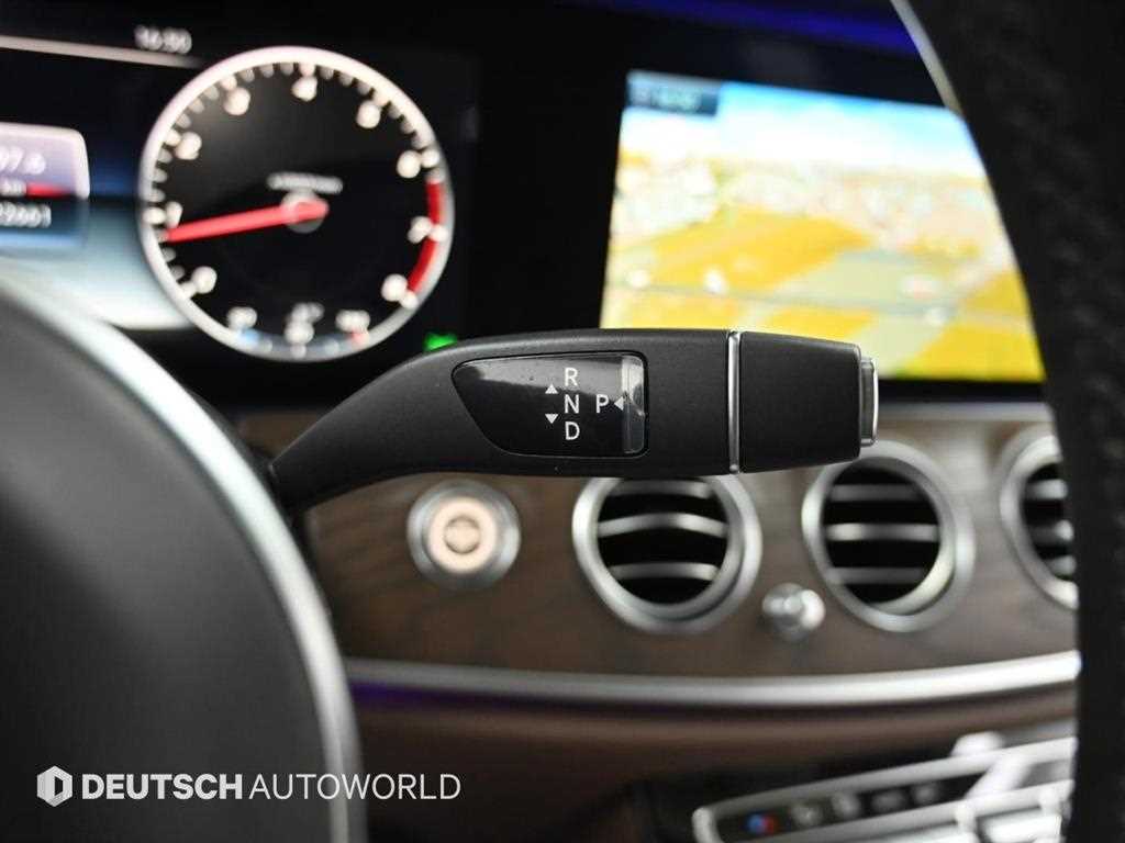 Mercedes Benz E class - Vista 9