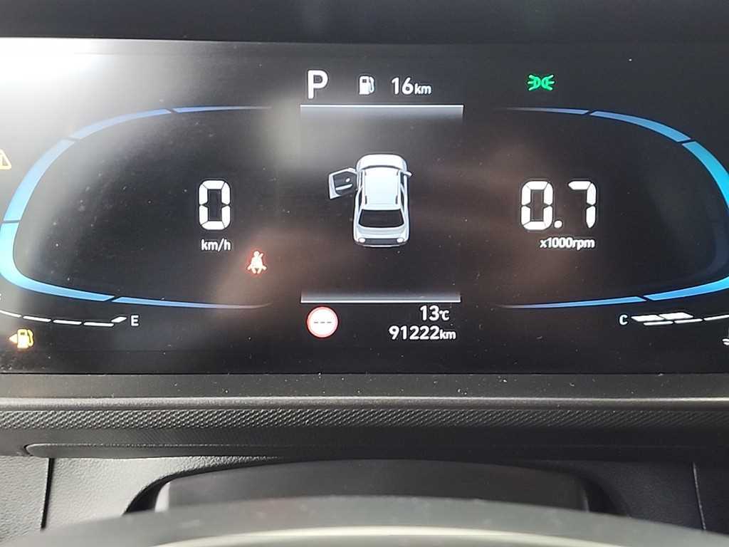 HYUNDAI Casper - Vista 6