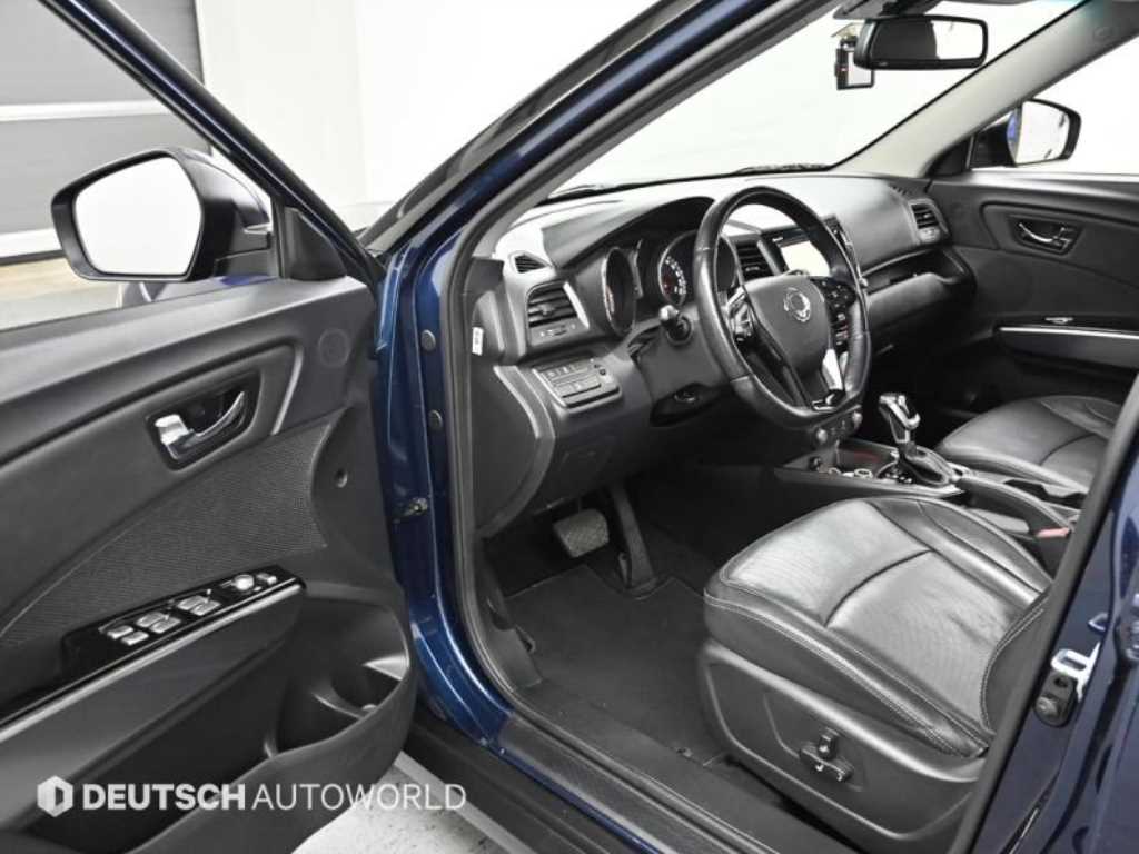 Ssangyong Tivoli - Vista 11