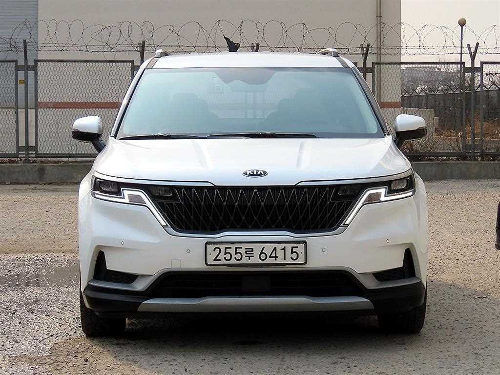 KIA Carnival 2021 Blanco - Importación desde Corea - HF Imports Iquique - Foto 1