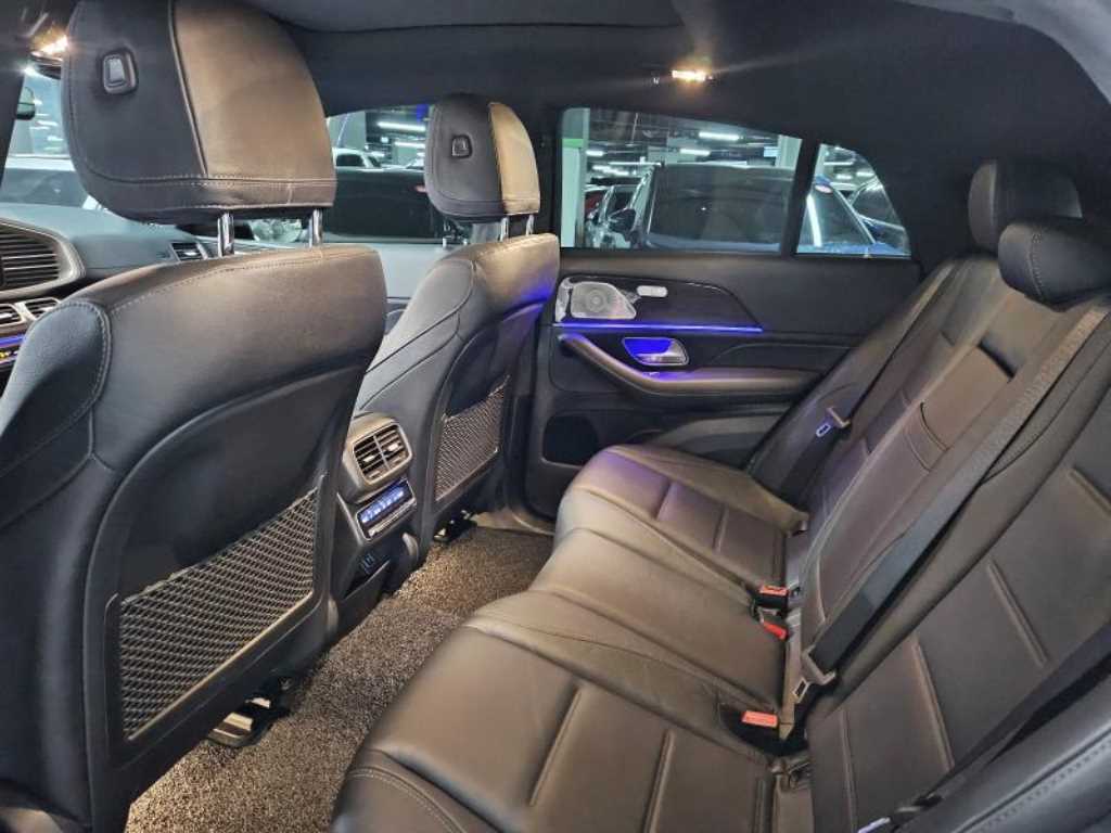 Mercedes Benz GLE Class - Vista 7