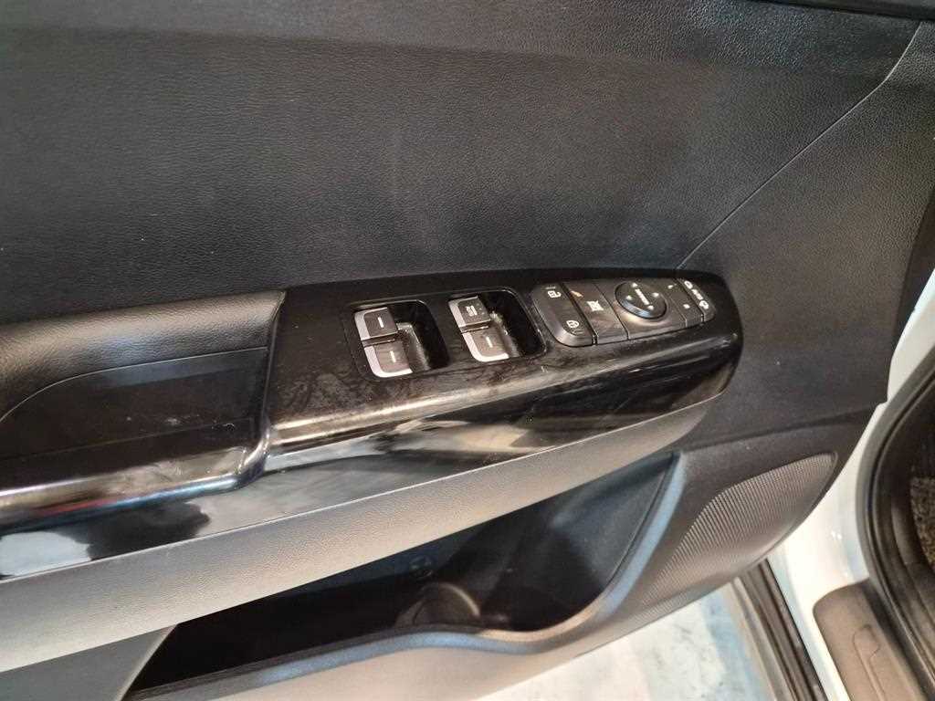 KIA Sportage - Vista 12