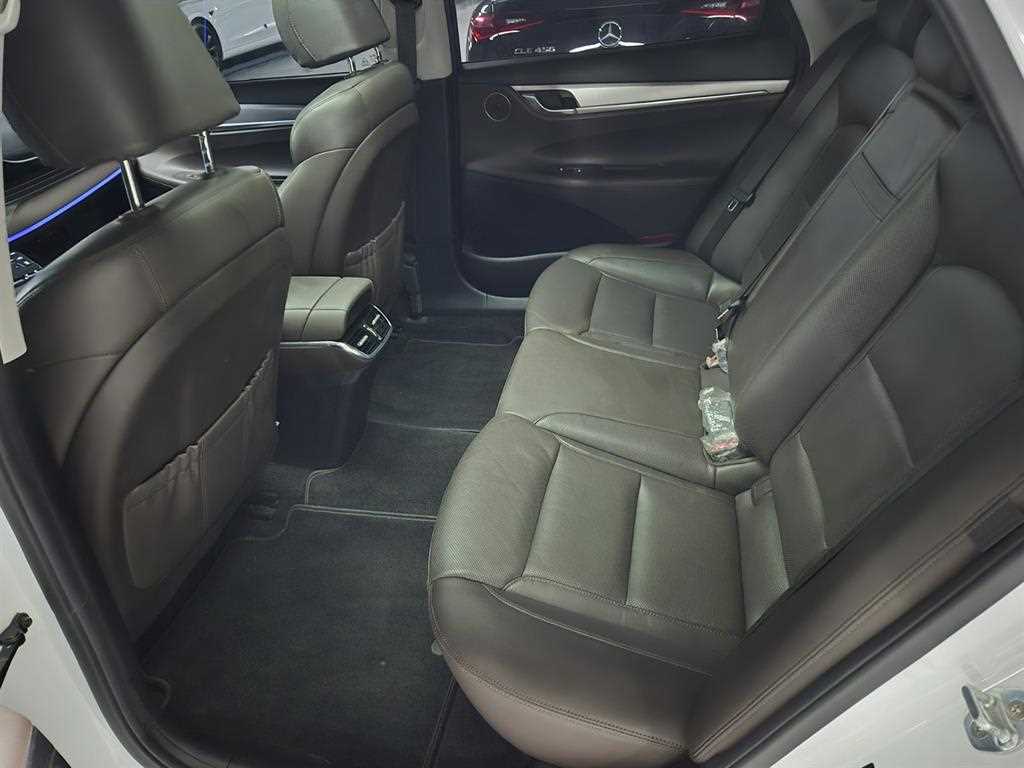 HYUNDAI Grandeur - Vista 8