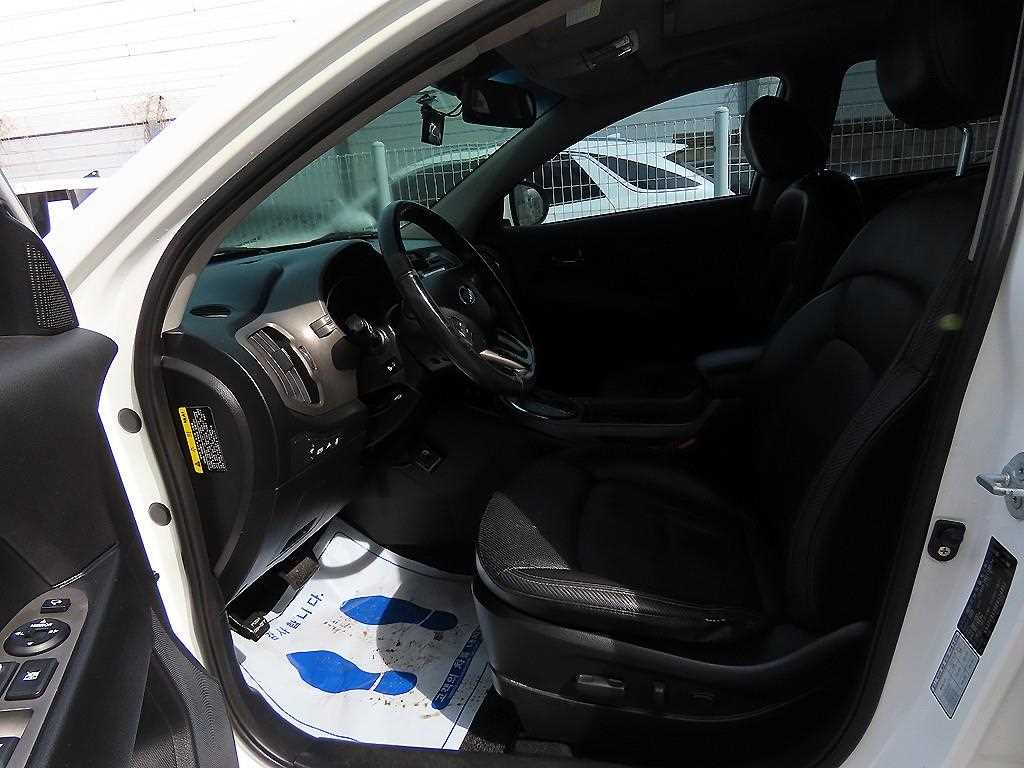 KIA Sportage - Vista 5