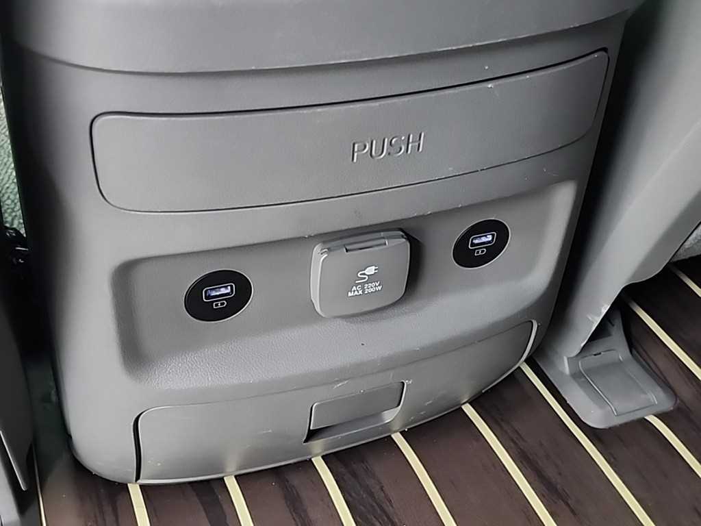 HYUNDAI Staria 2022 Negro - Importación desde Corea - HF Imports Iquique - Foto 13