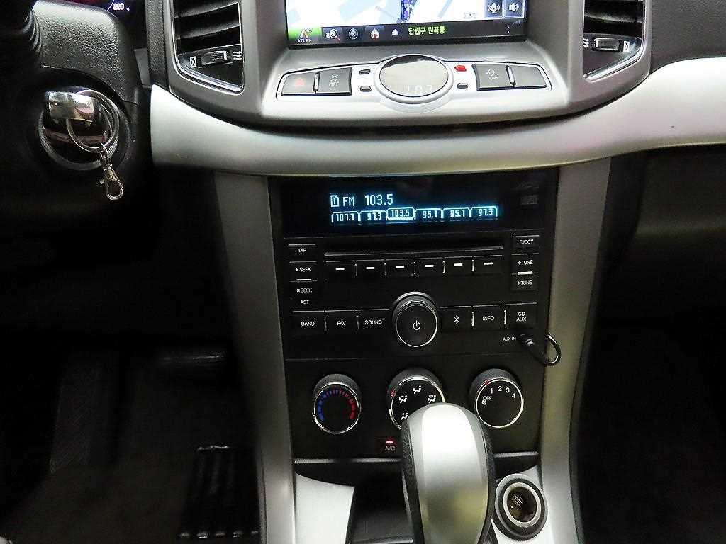 Chevrolet Captiva 2012 Blanco - Importación desde Corea - HF Imports Iquique - Foto 17