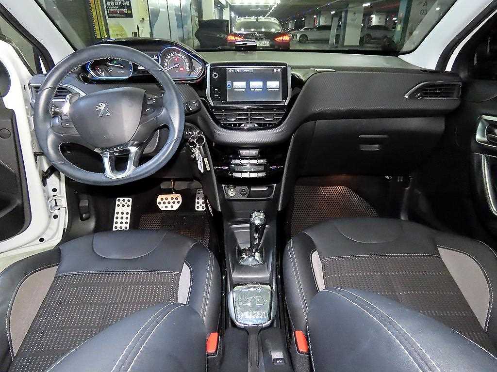 Peugeot 2008 - Vista 10