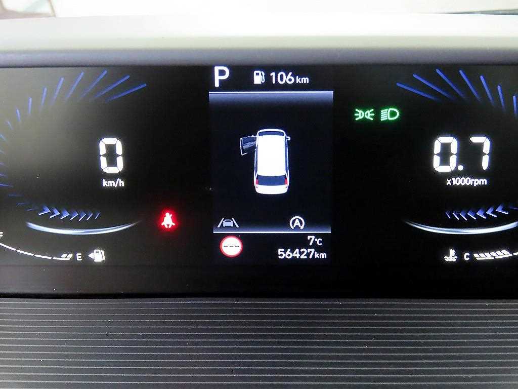 HYUNDAI Staria - Vista 8