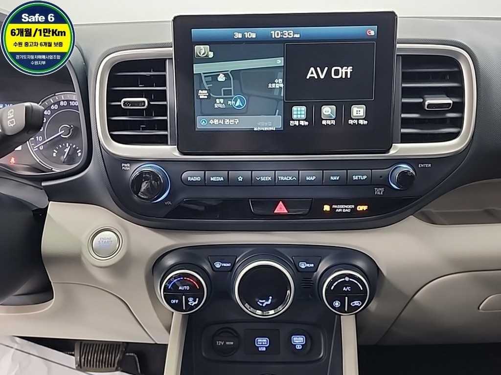 HYUNDAI Venue - Vista 10