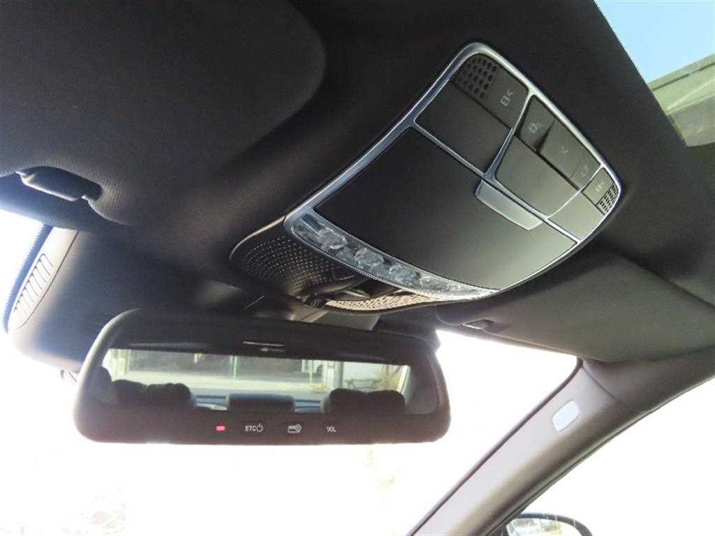 Mercedes Benz S Class - Vista 11