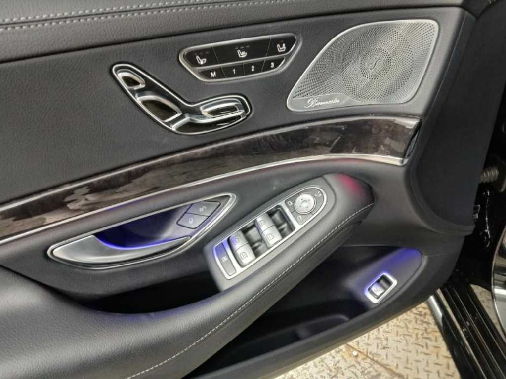 Mercedes Benz S Class - Vista 10
