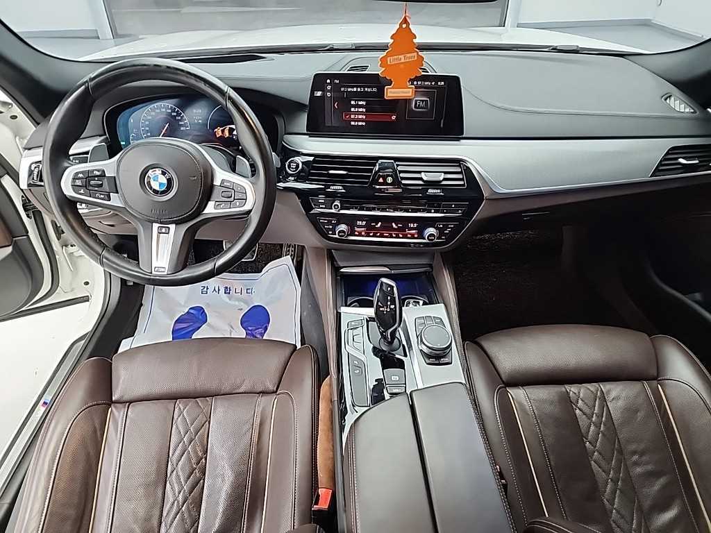 BMW 5 Series - Vista 9