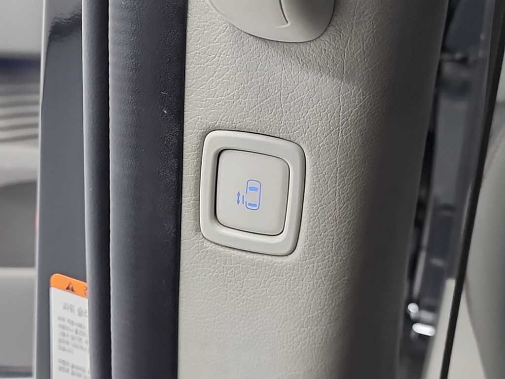 HYUNDAI Staria 2022 Negro - Importación desde Corea - HF Imports Iquique - Foto 14