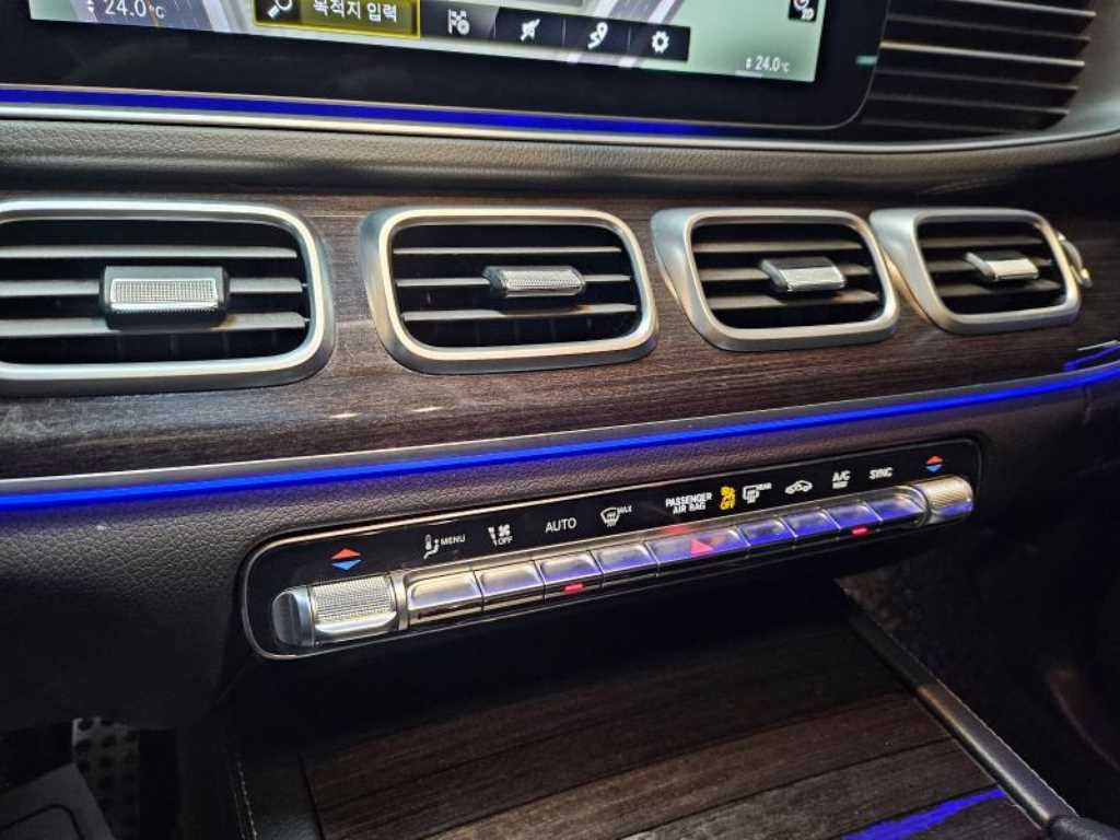 Mercedes Benz GLE Class - Vista 12