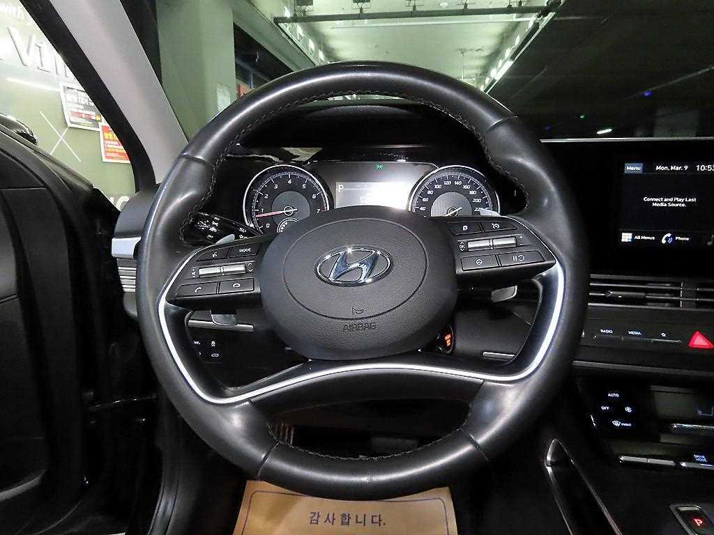 HYUNDAI Grandeur - Vista 8