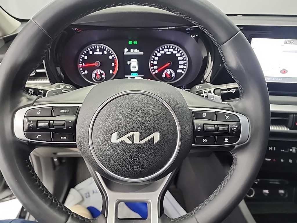 KIA K5 - Vista 9