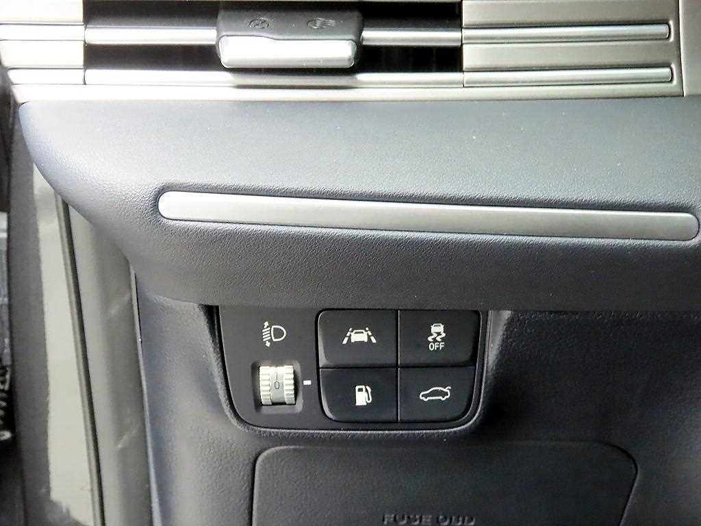 HYUNDAI Grandeur - Vista 12