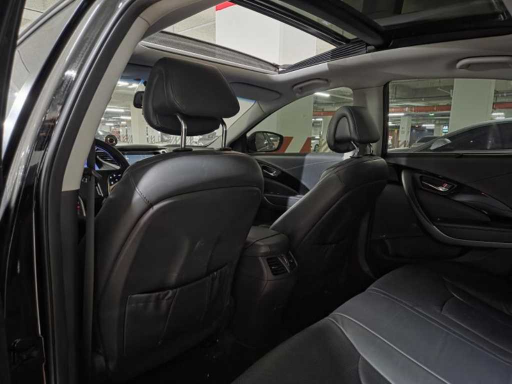 HYUNDAI Grandeur - Vista 4