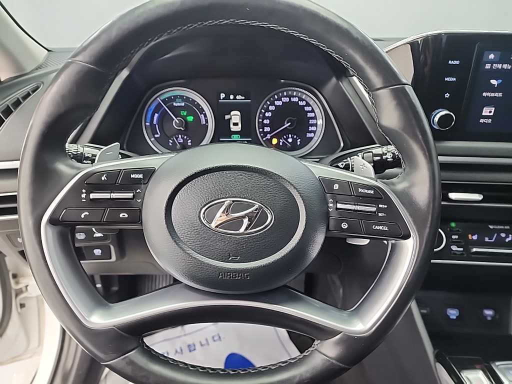 HYUNDAI Sonata - Vista 9