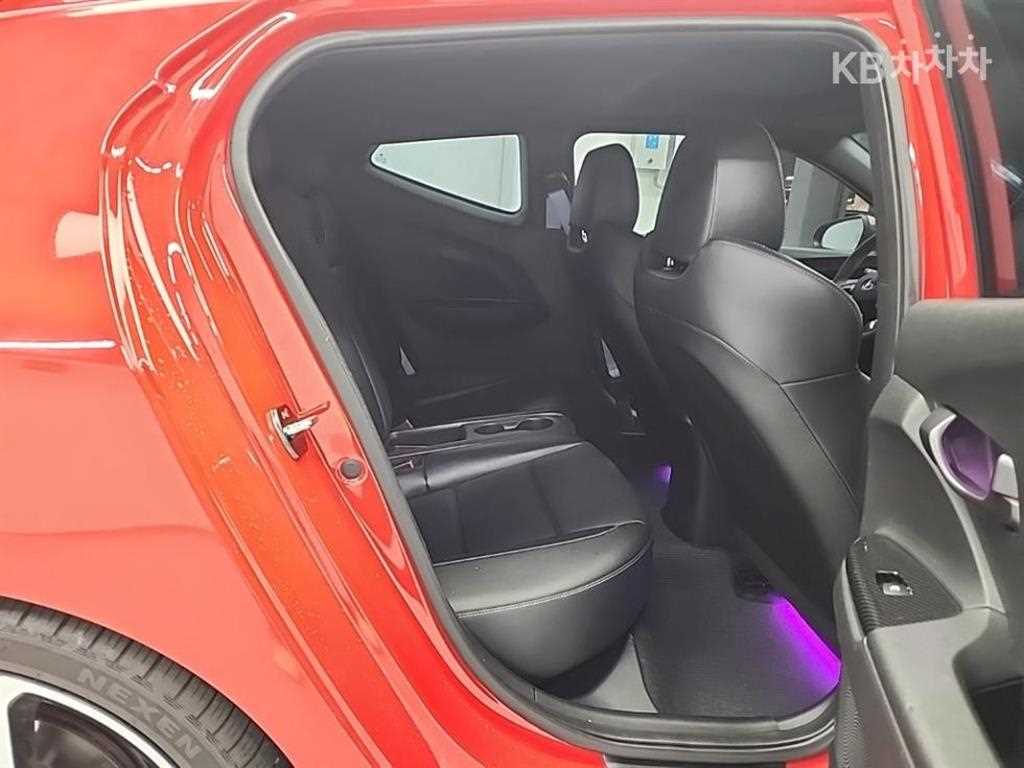 HYUNDAI Veloster - Vista 12