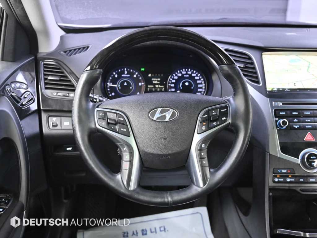 HYUNDAI Grandeur 2015 Blanco - Importación desde Corea - HF Imports Iquique - Foto 13