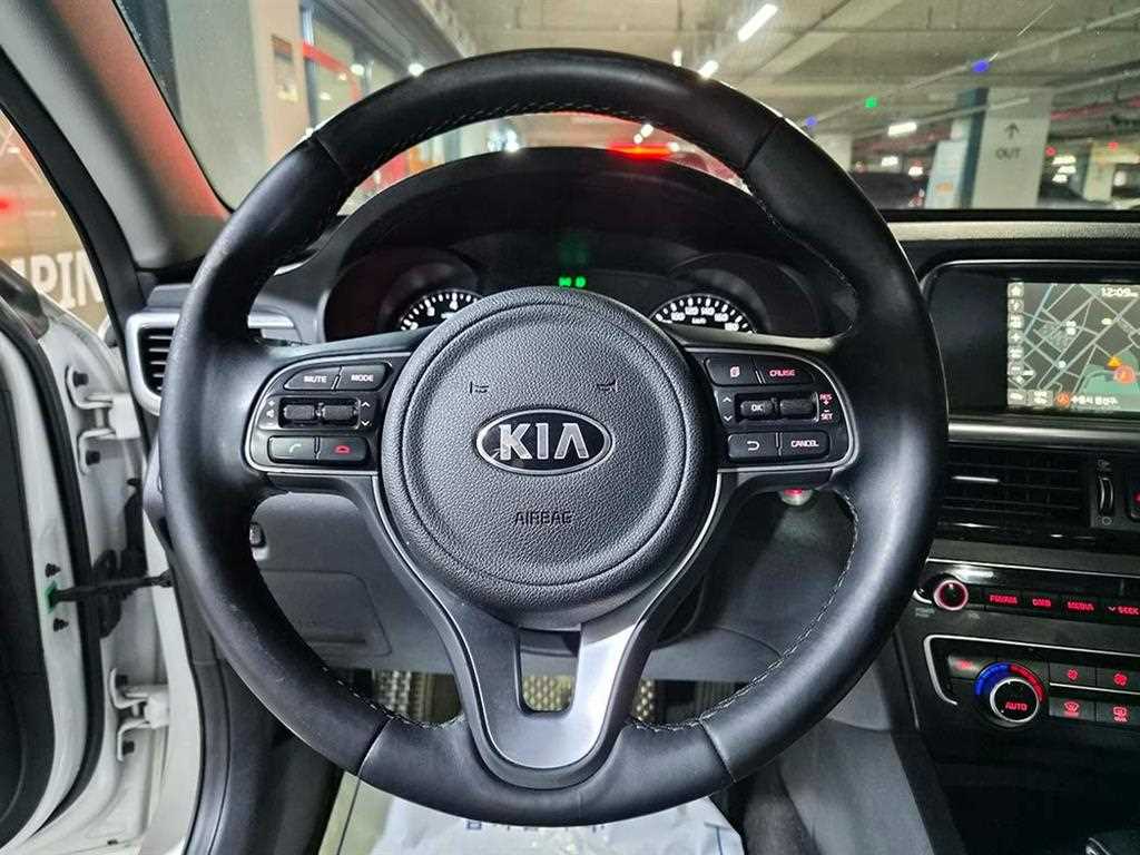 KIA K5 - Vista 8