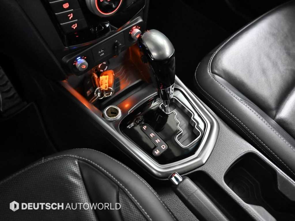 Ssangyong Tivoli - Vista 9