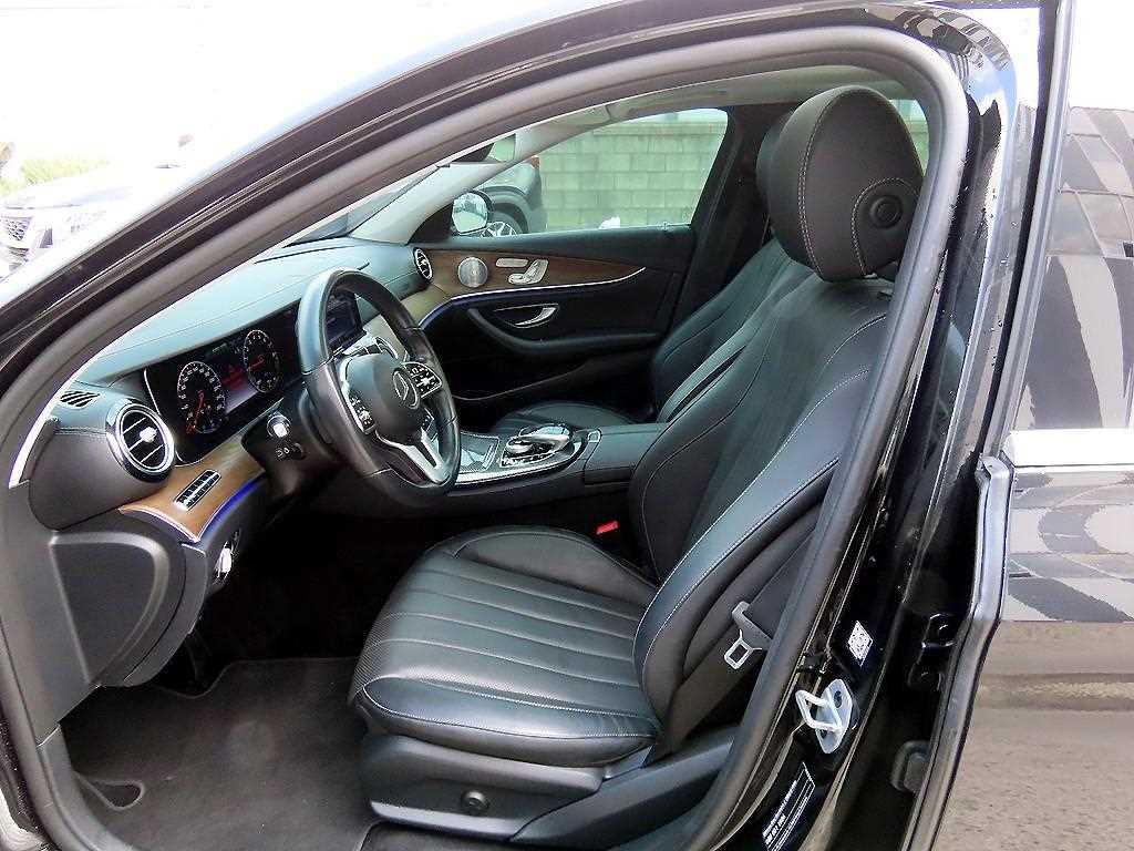 Mercedes Benz E class - Vista 5