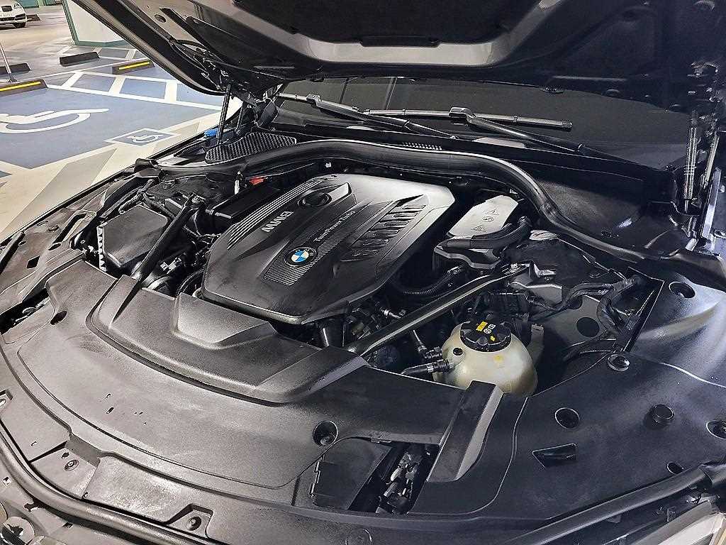 BMW 7 Series 2016 Gris - Importación desde Corea - HF Imports Iquique - Foto 19