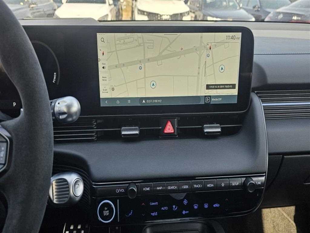 HYUNDAI Ioniq 5 - Vista 12