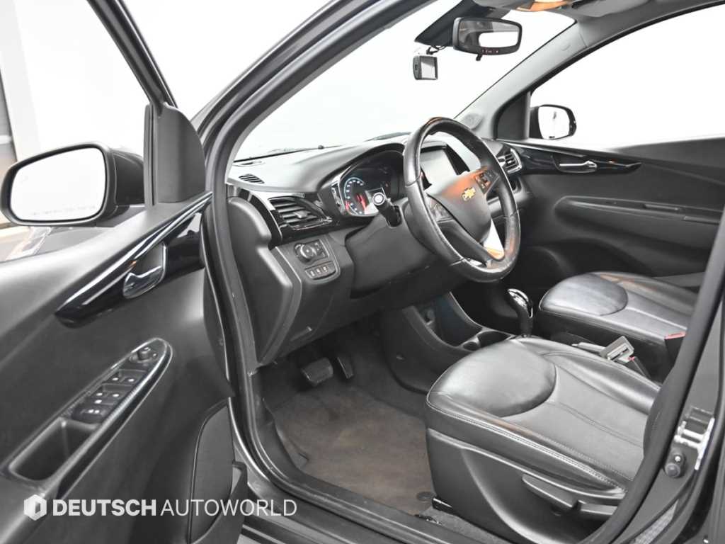 Chevrolet Spark - Vista 11