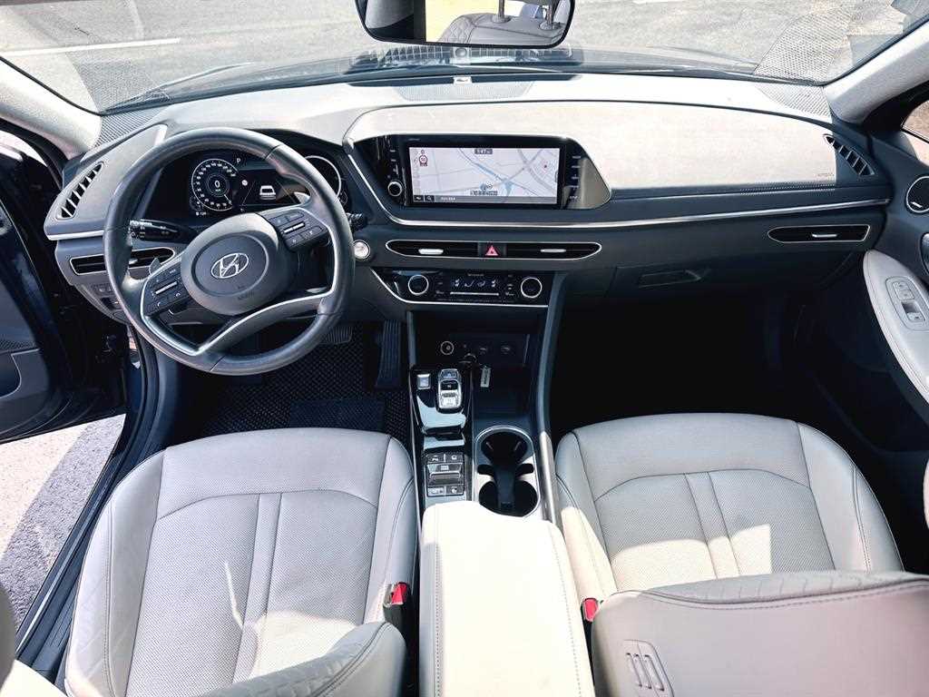 HYUNDAI Sonata - Vista 5