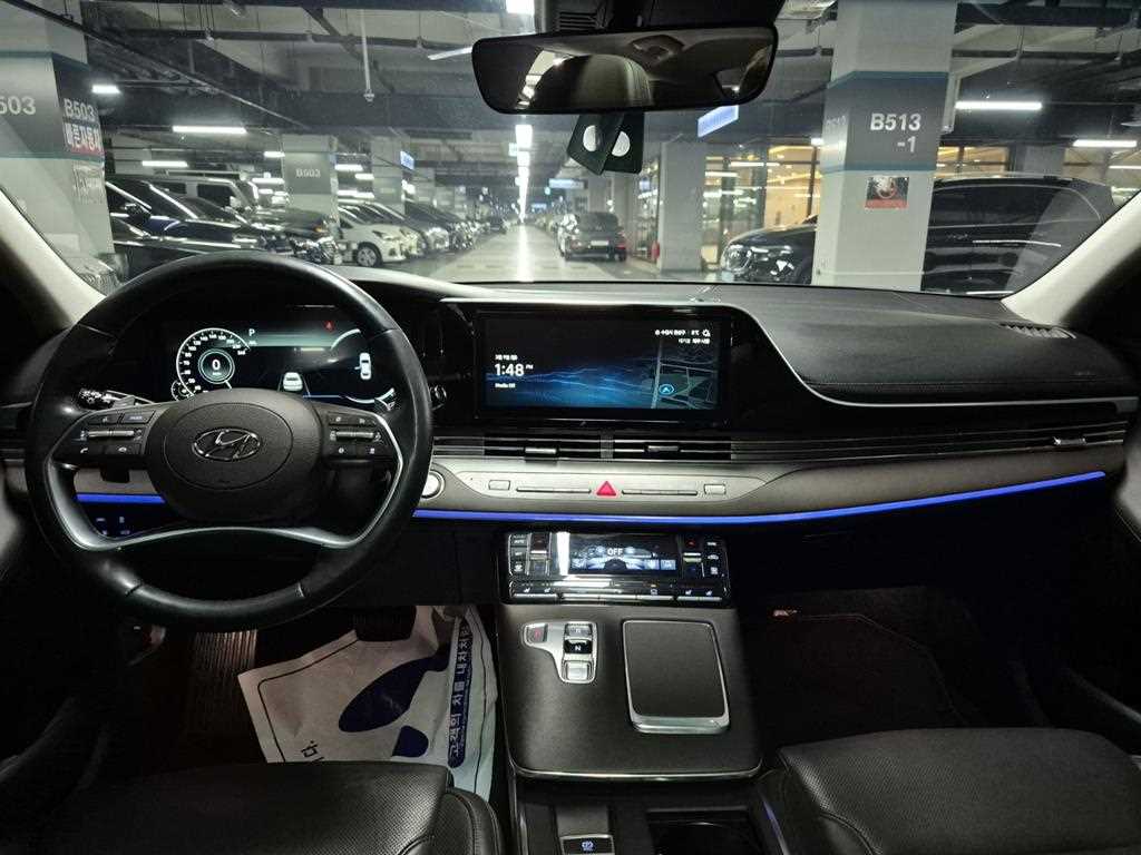 HYUNDAI Grandeur - Vista 9