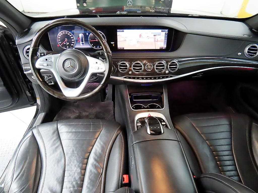 Mercedes Benz S Class - Vista 7