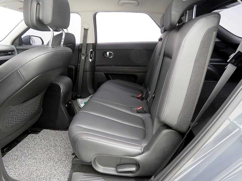 HYUNDAI Ioniq 5 - Vista 8